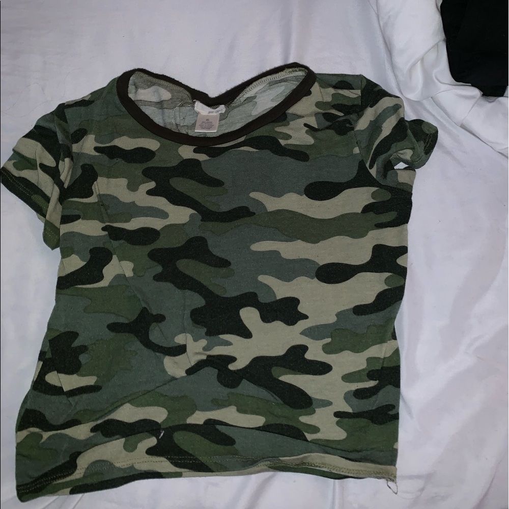 camouflage crop top